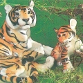 Тигры игрушечные