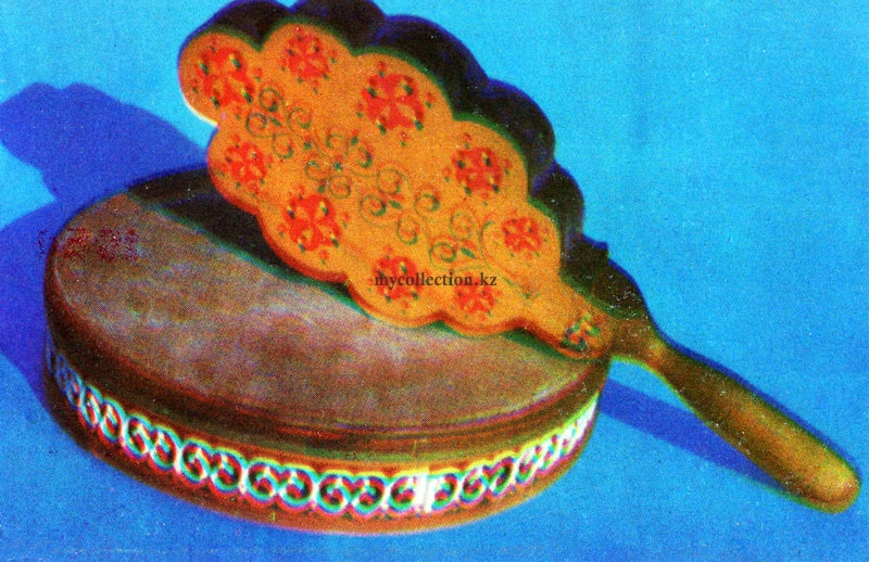 Asatayak and dangyra  - 1980 - Асатаяк и дангыра - Казахские музыкальные инструменты.jpg